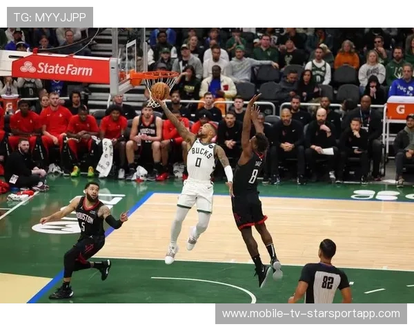 火箭外线雨淹没雄鹿！争冠讨论别忘了他们，火箭战胜雄鹿